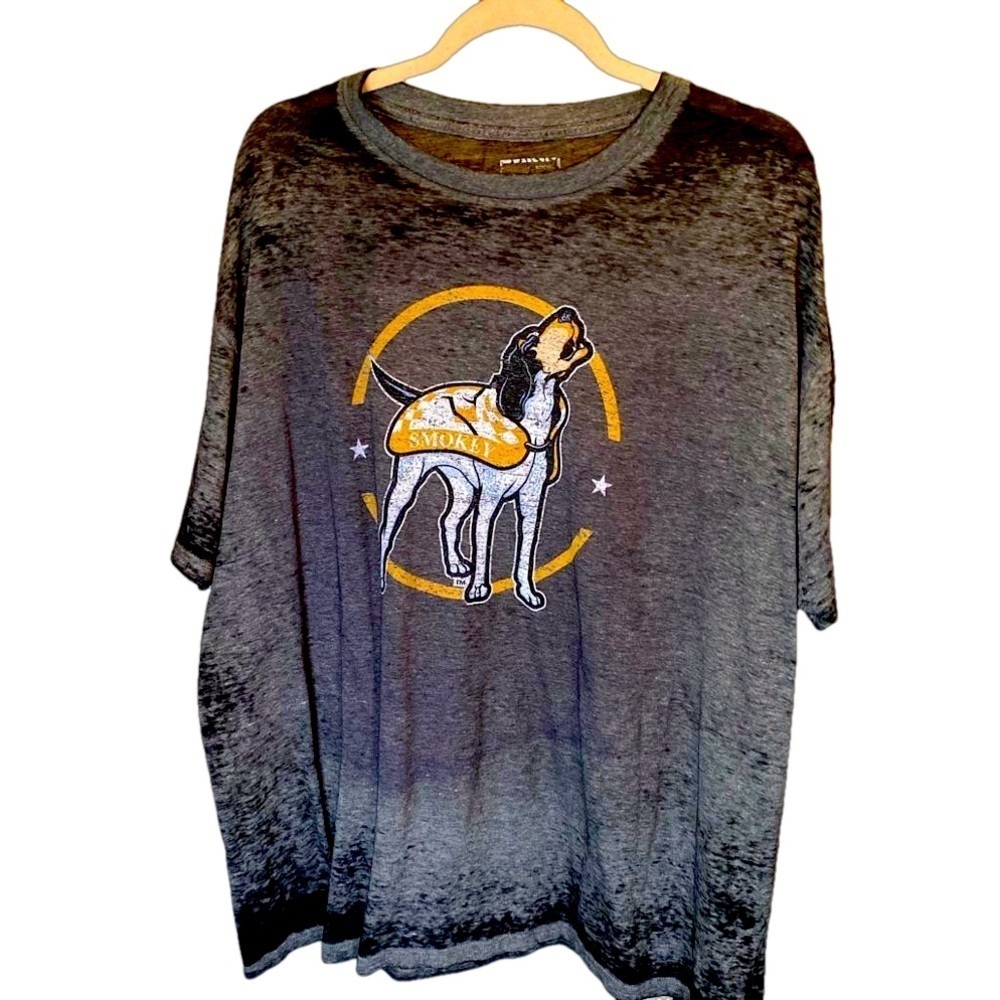 UT game day Couture mans size XXL Smoky T